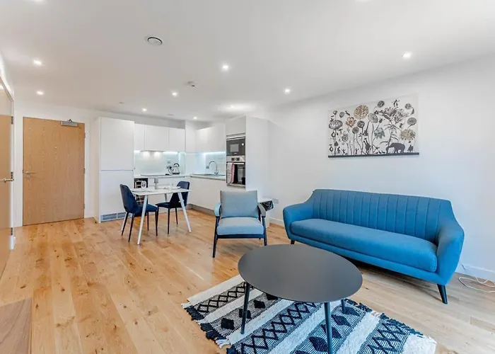 Lovely 1 Bedroom Apartment In Central Location