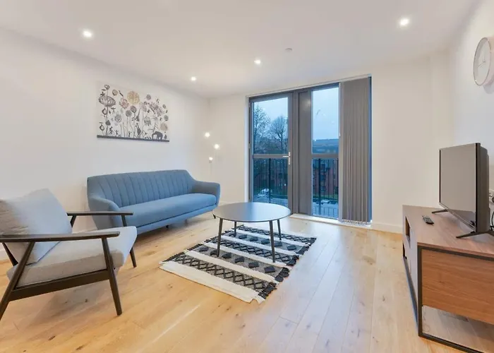 Lovely 1 Bedroom Apartment In Central Location
