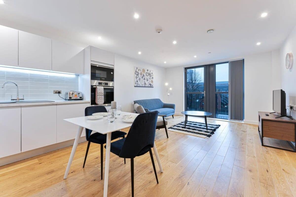 Lovely 1 Bedroom In Location Appartamento